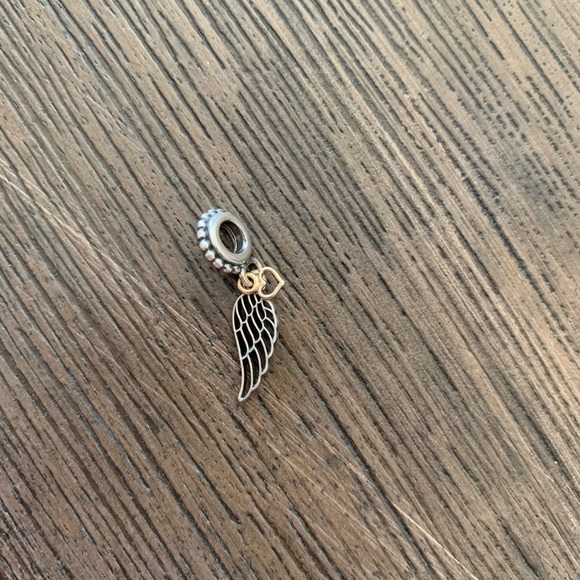 Pandora bracelet with charms - Picture 8 of 9